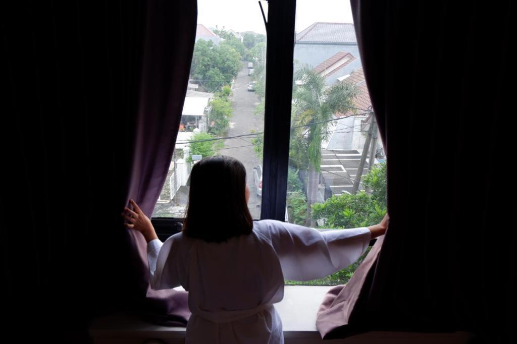 News Hotel Waru Sidoarjo Екстер'єр фото