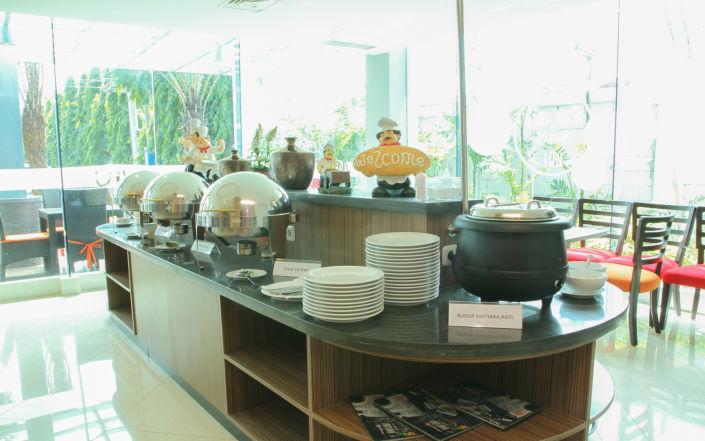 News Hotel Waru Sidoarjo Екстер'єр фото