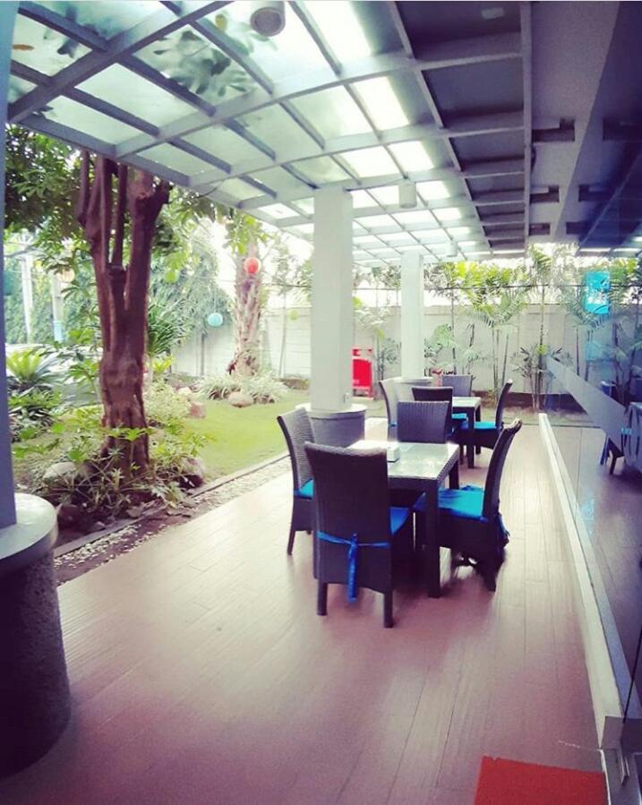 News Hotel Waru Sidoarjo Екстер'єр фото